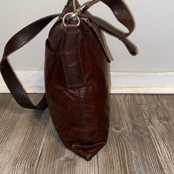 M0851 Crossbody leather bag - Picture 7 of 17